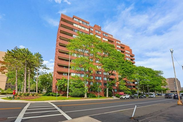 77 Adams St 1102, Quincy, MA 02169