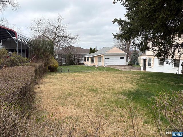 429 Macarthur Avenue, Garfield, NJ 07026