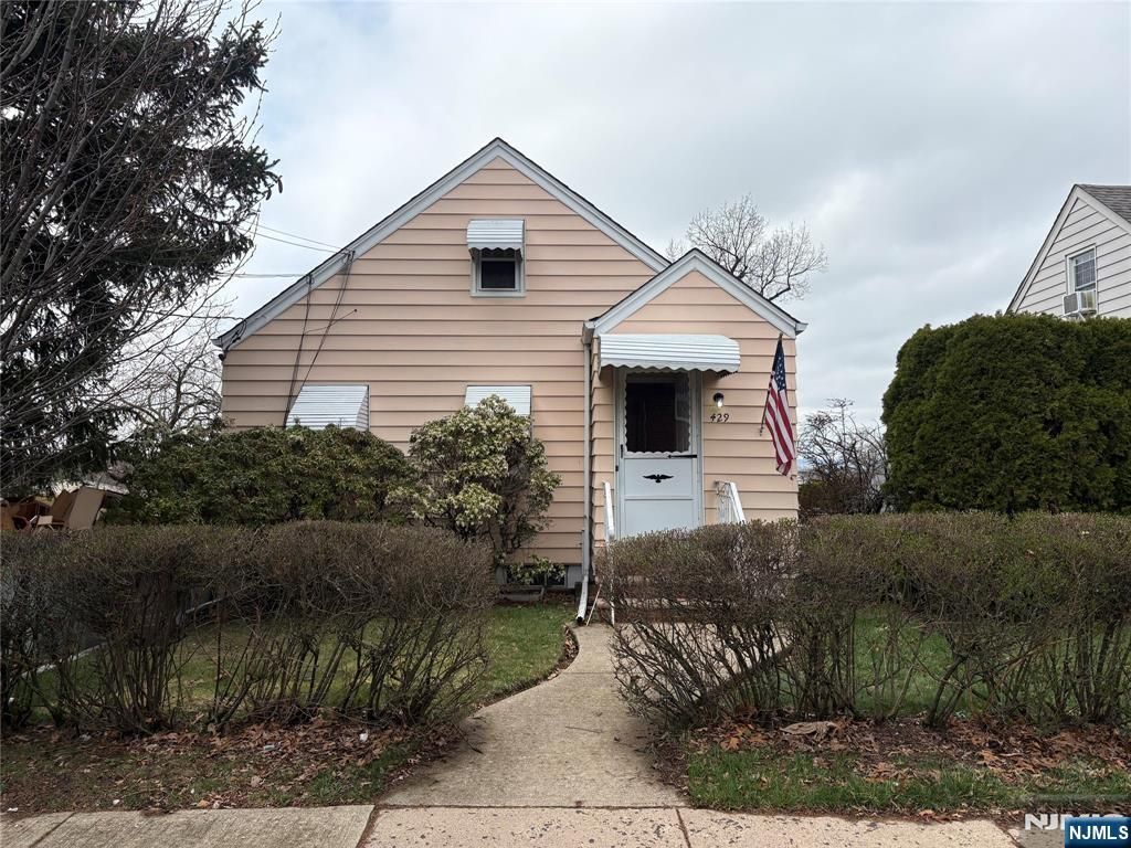 429 Macarthur Avenue, Garfield, NJ 07026