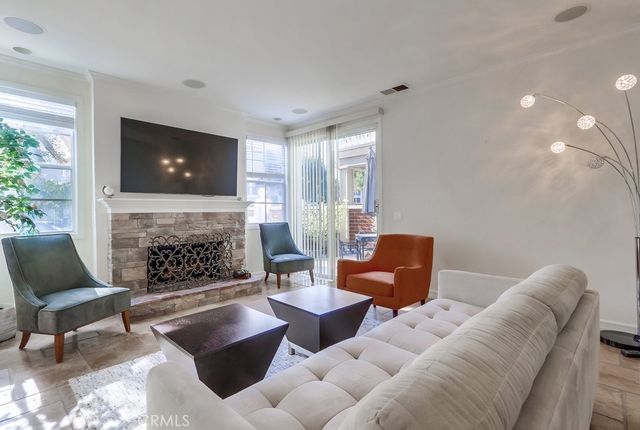 6172 Eaglecrest, Huntington Beach, CA 92648