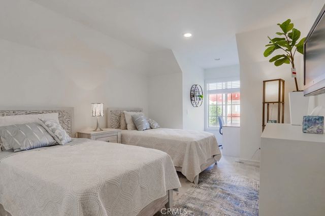 6172 Eaglecrest, Huntington Beach, CA 92648