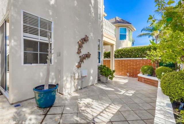 6172 Eaglecrest, Huntington Beach, CA 92648