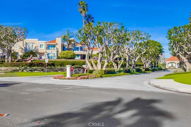 6172 Eaglecrest, Huntington Beach, CA 92648