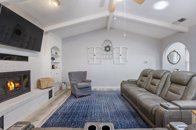 4825 Barnett Street, Fort Worth, TX 76103