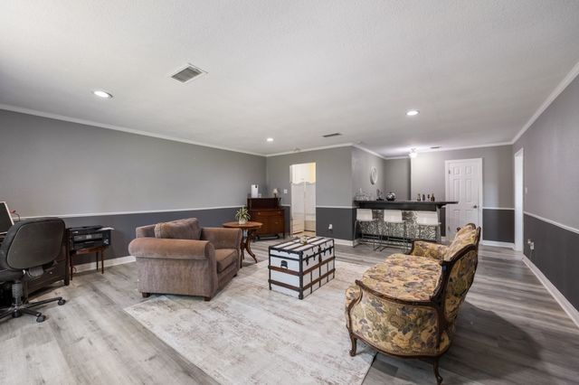4825 Barnett Street, Fort Worth, TX 76103