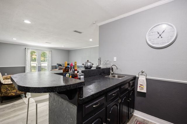 4825 Barnett Street, Fort Worth, TX 76103