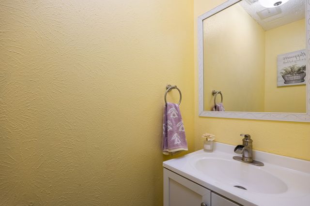 4825 Barnett Street, Fort Worth, TX 76103