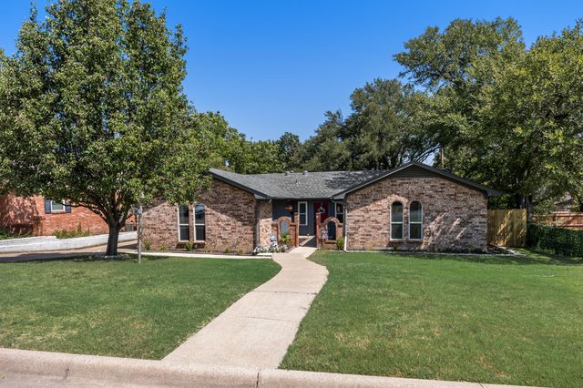4825 Barnett Street, Fort Worth, TX 76103