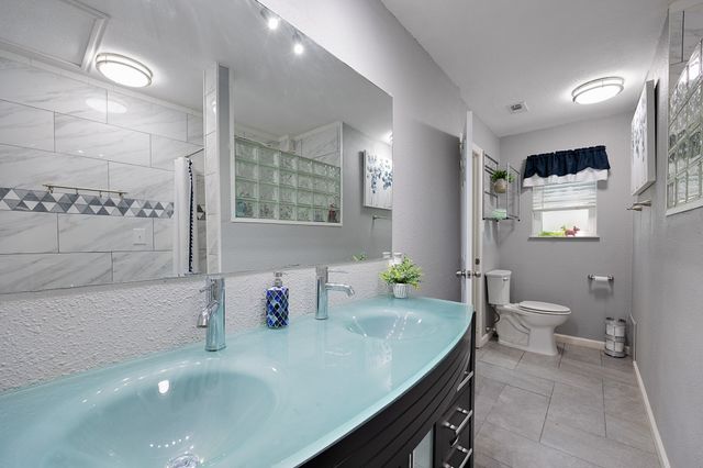 4825 Barnett Street, Fort Worth, TX 76103