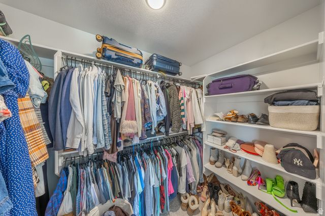 1944 W JOSEPH ACRES RD, Kaysville, UT 84037