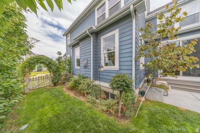 1944 W JOSEPH ACRES RD, Kaysville, UT 84037