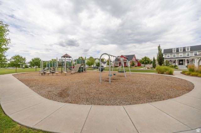 1944 W JOSEPH ACRES RD, Kaysville, UT 84037