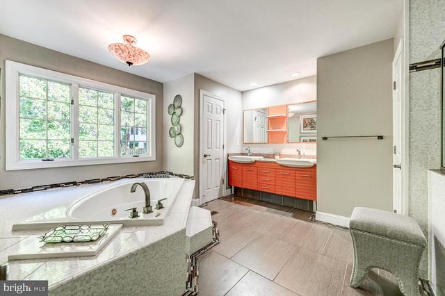 8607 COUNTRY BROOKE WAY, Lutherville Timonium, MD 21093