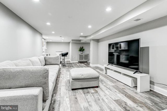 8607 COUNTRY BROOKE WAY, Lutherville Timonium, MD 21093