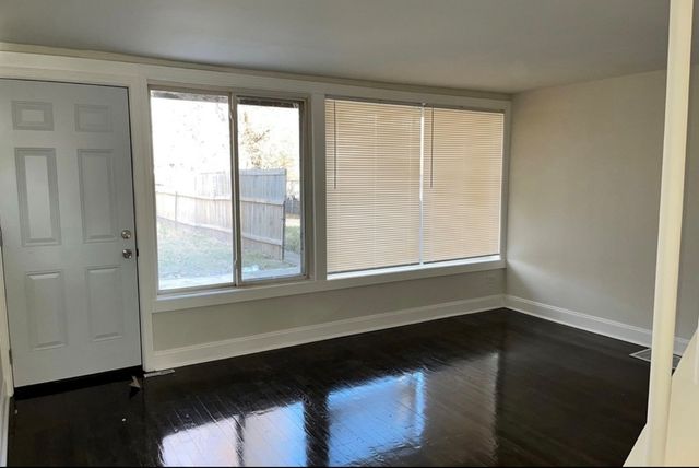 113 E 37th Place, Chicago, IL 60653