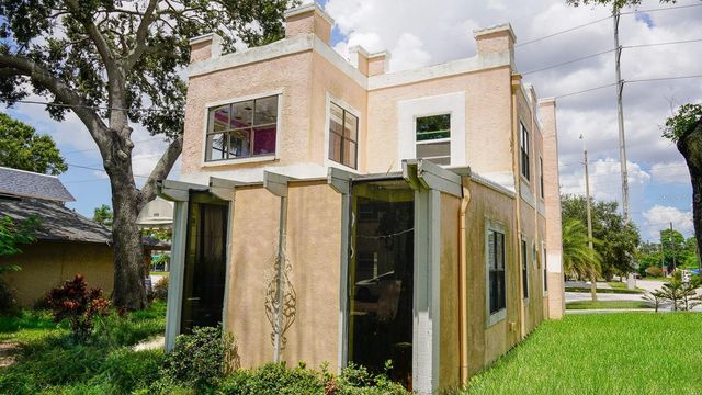 5400 CENTRAL AVENUE, St Petersburg, FL 33707