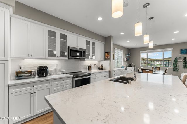 3993 Saddle Drive, Palmdale, CA 93551