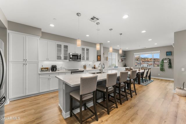 3993 Saddle Drive, Palmdale, CA 93551