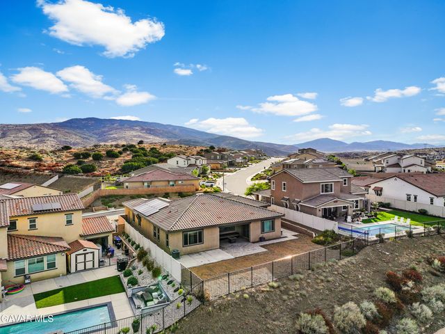 3993 Saddle Drive, Palmdale, CA 93551