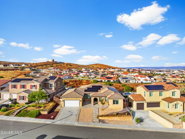 3993 Saddle Drive, Palmdale, CA 93551
