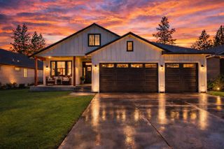 916 E Farwell Rd, Spokane, WA 99208