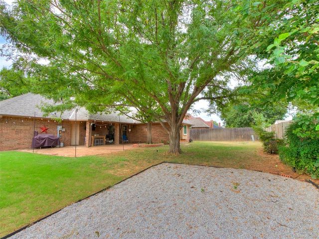 15500 Blue Mesa Drive, Edmond, OK 73013