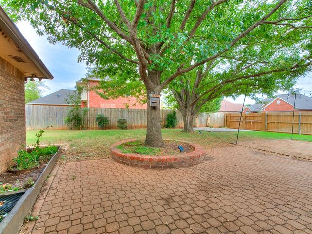15500 Blue Mesa Drive, Edmond, OK 73013