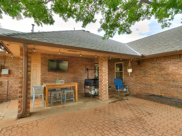 15500 Blue Mesa Drive, Edmond, OK 73013