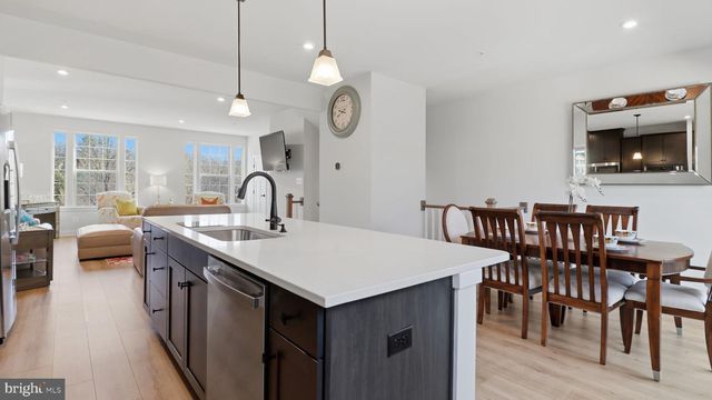 9640 NATURE TRL, Montgomery Village, MD 20886