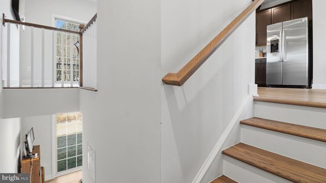 9640 NATURE TRL, Montgomery Village, MD 20886