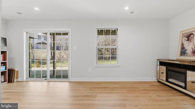 9640 NATURE TRL, Montgomery Village, MD 20886