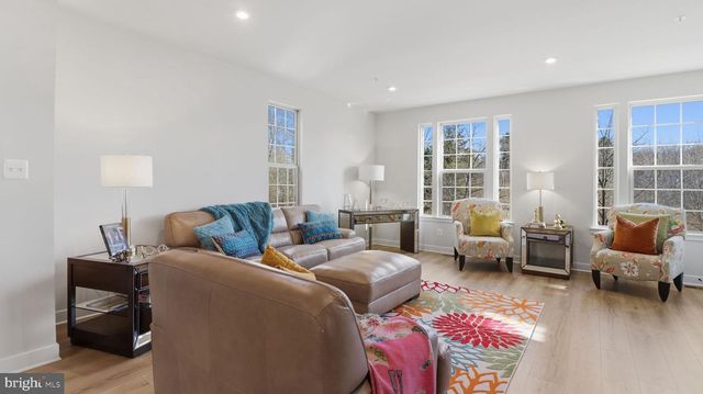 9640 NATURE TRL, Montgomery Village, MD 20886