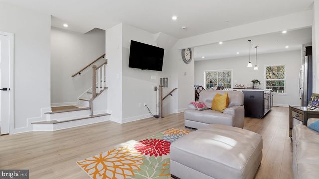 9640 NATURE TRL, Montgomery Village, MD 20886