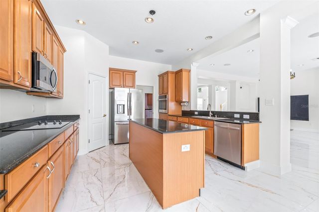 10102 DEERCLIFF DRIVE, Tampa, FL 33647