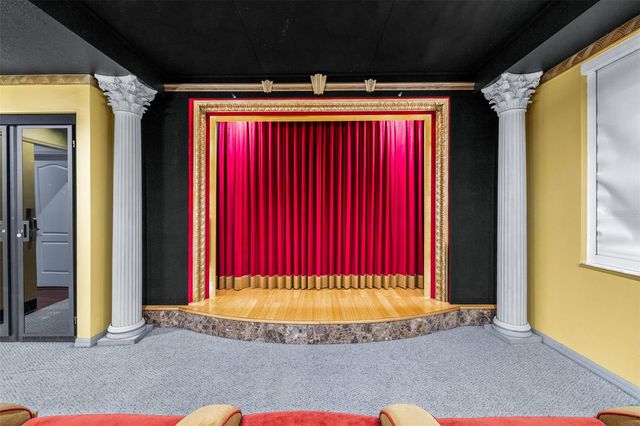 10102 DEERCLIFF DRIVE, Tampa, FL 33647