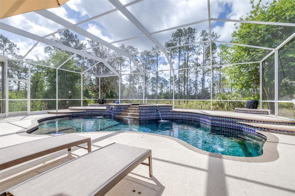 Image 50 of property listing at 10102 DEERCLIFF DRIVE, Tampa, FL 33647