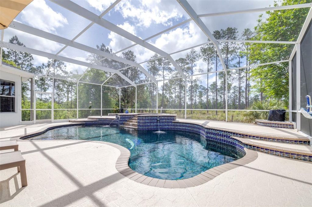 Image 52 of property listing at 10102 DEERCLIFF DRIVE, Tampa, FL 33647