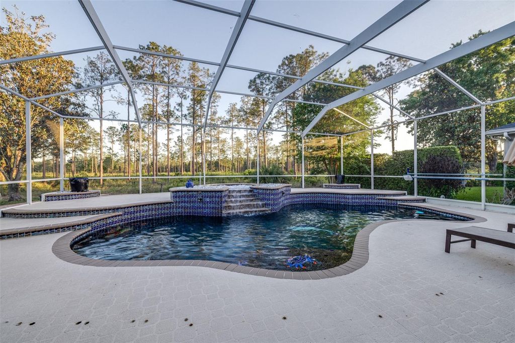 Image 55 of property listing at 10102 DEERCLIFF DRIVE, Tampa, FL 33647