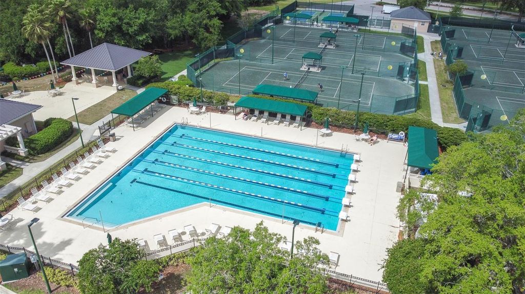 Image 80 of property listing at 10102 DEERCLIFF DRIVE, Tampa, FL 33647