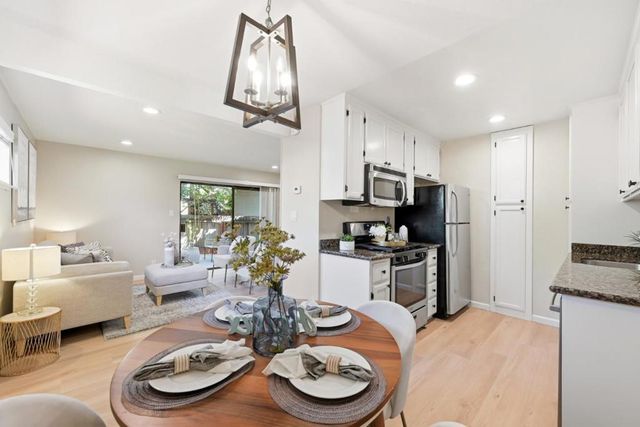 1924 Silverwood Avenue, Mountain View, CA 94043