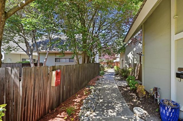 1924 Silverwood Avenue, Mountain View, CA 94043
