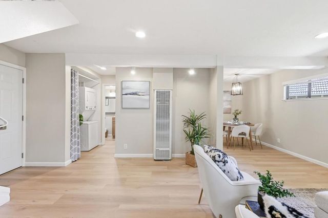 1924 Silverwood Avenue, Mountain View, CA 94043