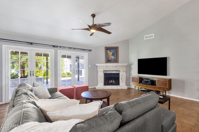 3618 W DEL RIO Street, Chandler, AZ 85226