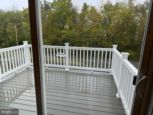 60 FOUR LEAF DR, Downingtown, PA 19335