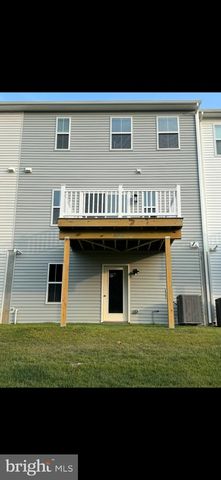 60 FOUR LEAF DR, Downingtown, PA 19335