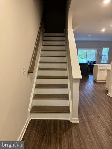 60 FOUR LEAF DR, Downingtown, PA 19335