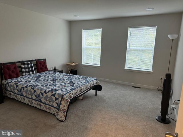 60 FOUR LEAF DR, Downingtown, PA 19335