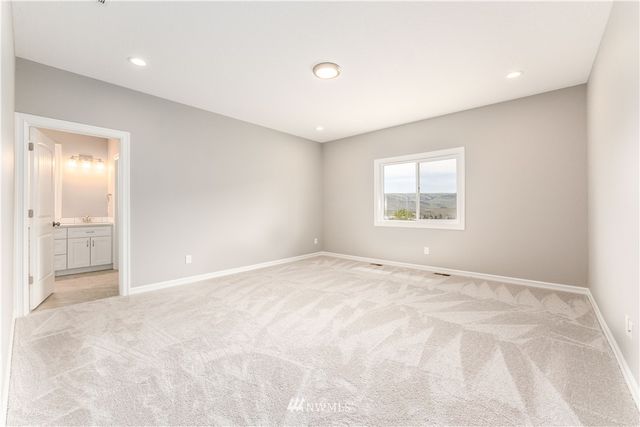 482 Sunny Brooke Lane, Chelan, WA 98816