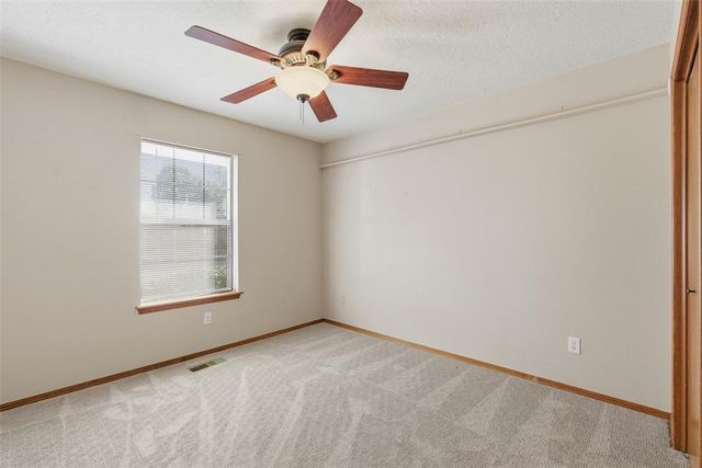 122 Bowerwood Drive, Chickasha, OK 73018