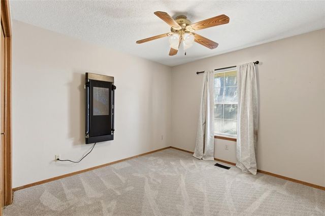 122 Bowerwood Drive, Chickasha, OK 73018